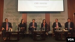 7일 전략국제문제연구소(CSIS)에서 열린 세미나에서 참석자들이 토론하고 있다. 사진 왼쪽부터 마크 리퍼트 전 주한미국 대사, 시나 그리튼스 CSIS 연구원, 빅터 차 CSIS 한국 석좌, 수미 테리 CSIS 선임연구원, 마이클 그린 CSIS 부소장, 마크 랜들러 뉴욕타임스 기자. 