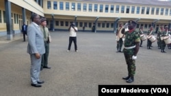 Jorge Bom Jesus visita quartel, São Tomé e Principe (Arquivo)