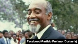 Marcelino dos Santos est le mardi 11 février à Maputo. (FRELIMO / Facebook)