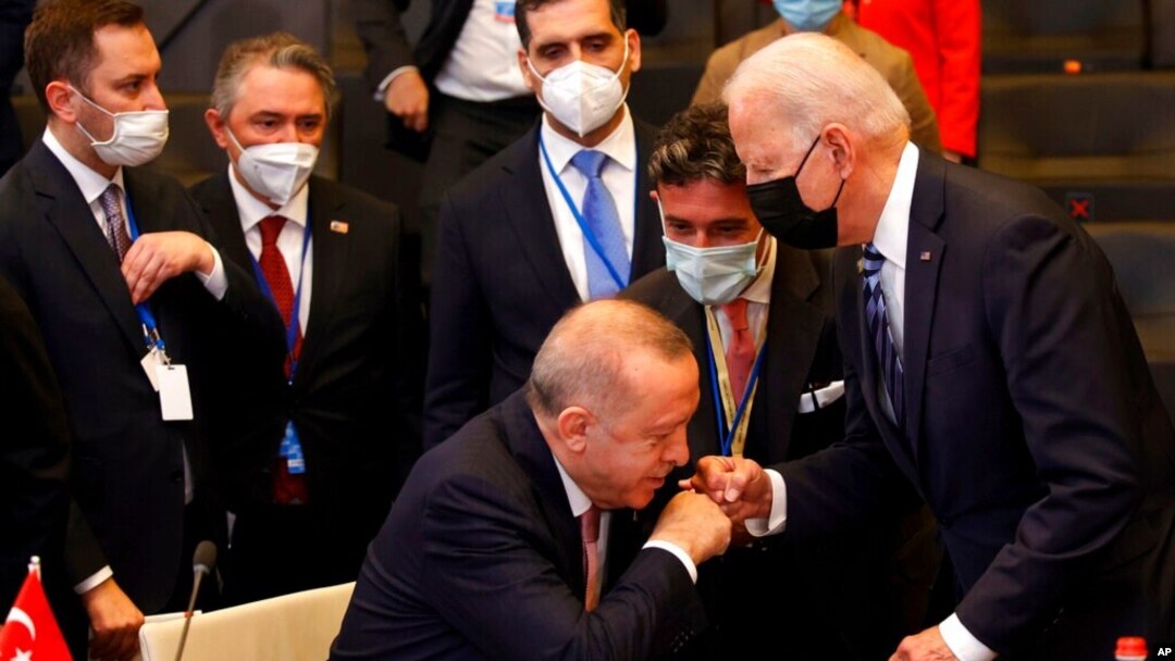 Erdogan i Biden tokom NATO samita u Briselu, 14. juni 2021.