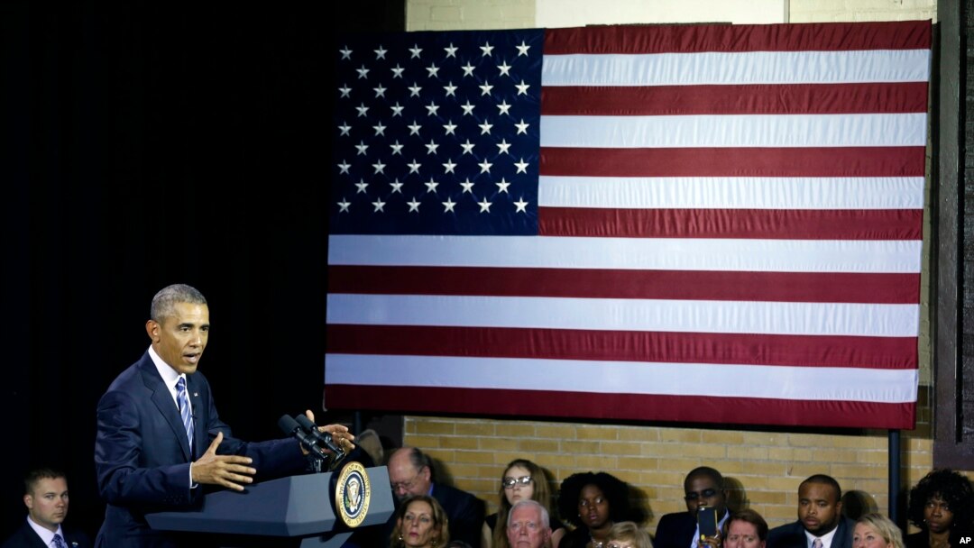 Predsednik Obama govori na skupu u Čarlstonu u Zapadnoj Virdžiniji. 