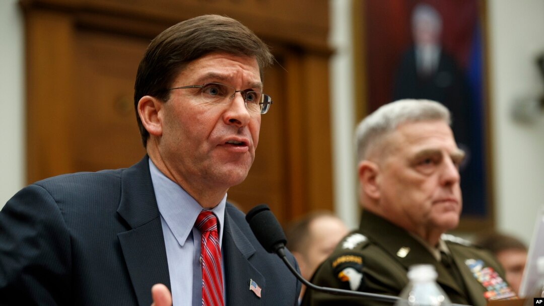 Sekretaris Pertahanan Mark Esper, kiri, dan Ketua Kepala Gabungan Jenderal Mark Milley, bersaksi di depan komite DPR yang membahas kebijakan AS di Suriah, Rabu, 11 Desember 2019, di Capitol Hill di Washington. (Foto: AP/Jacquelyn Martin)