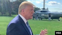 El presidente Donald Trump habla sobre Venezuela a la Voz de América, el viernes 4 e octubre de 2019.