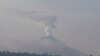 El volcán Cotopaxi arroja vapor de agua y ceniza, visto desde Quito, Ecuador, el domingo 27 de noviembre de 2022.