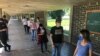 Estudiantes universitarios venezolanos cuestionan regreso a clases a distancia