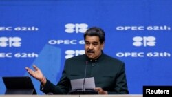 El presidente de Venezuela, Nicolás Maduro, habla durante una reunión por el 62 aniversario de la Organización de Países Exportadores de Petróleo (OPEP), en el Palacio de Miraflores, en Caracas, Venezuela, el 14 de septiembre de 2022.