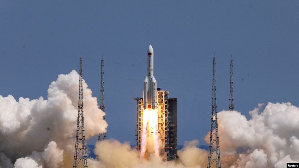 中国长征系列火箭发射升空。（资料图）(photo:VOA)