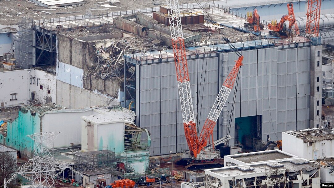 Gambar bangunan reaktor No.3 di PLTN Daiichi di Fukushima yang diopersaikan oleh Tokyo Electric Power Co. (TEPCO), 18 Juli 2013 yang lalu (Foto: dok). 