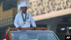 缅甸军政府领导人敏昂莱在首都内比都参加缅甸独立75周年纪念活动。（2023年1月4日）