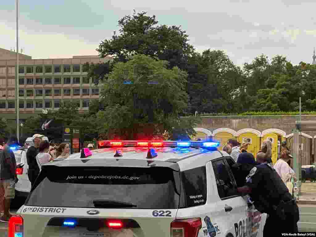 Şahîyên Girseyî li Washington DC bi Boneya 250 Salîya Serxwebûna Amerîkayê