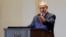 El primer ministro israelí, Benjamin Netanyahu, habla durante una conferencia de prnesa en Entebbe, Uganda, el 3 de febrero de 2020.