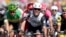 Mark Cavendish célèbre une victoire d'étape  au Tour de France, le 7 juillet 2016. (AP Photo/Christophe Ena)