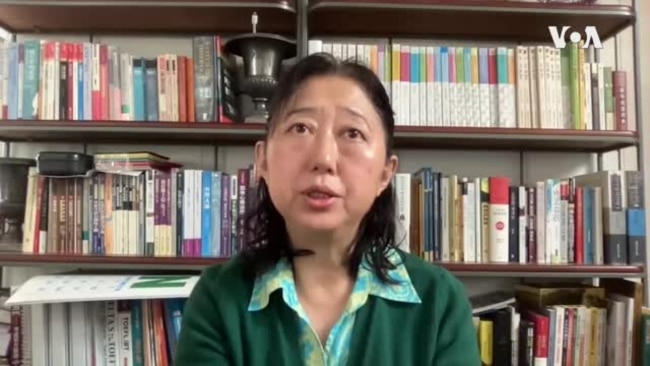 视频:牧师金明日的妻子接受美国之音专访谈更单纯的信仰生活。 视频:牧师金明日的妻子接受美国之音专访谈更单纯的信仰生活。