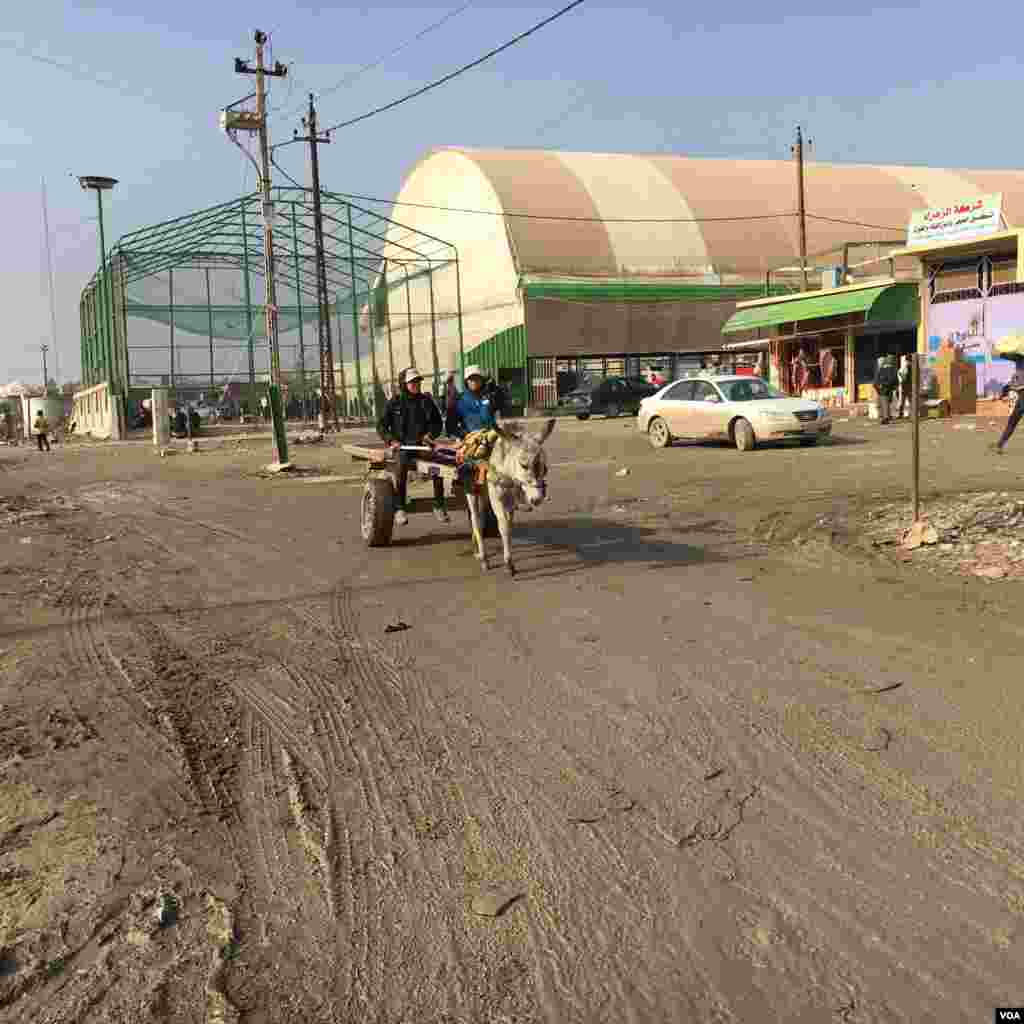 Downtown Gogjalil. (K. Omar for VOA)