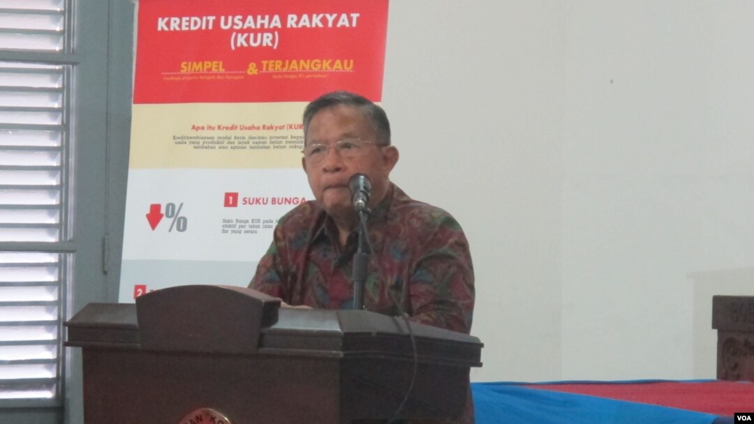 Menteri Koordinator Bidang Perekonomian Darmin Nasution dalam seminar mengenai ekonomi berkeadilan berlangsung di Museum Kebangkitan Nasional di Jakarta, Selasa 30/5.(VOA/Fathiyah)