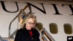 U.S. Secretary of State Hillary Rodham Clinton disembarks from her airplane upon arrival in Istanbul, Turkey, July 15, 2011.