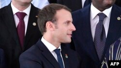 Le président français Emmanuel Macron lors du 5ème sommet Union africaine - Union européenne (UA-UE), Abidjan, 29 novembre 2017.