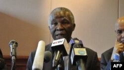 Former South African President Thabo Mbeki announces that Sudan and South Sudan agreement (2012 photo)