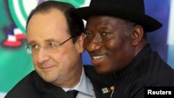 Shugaban Najeriya Jonathan da na Faransa Hollande