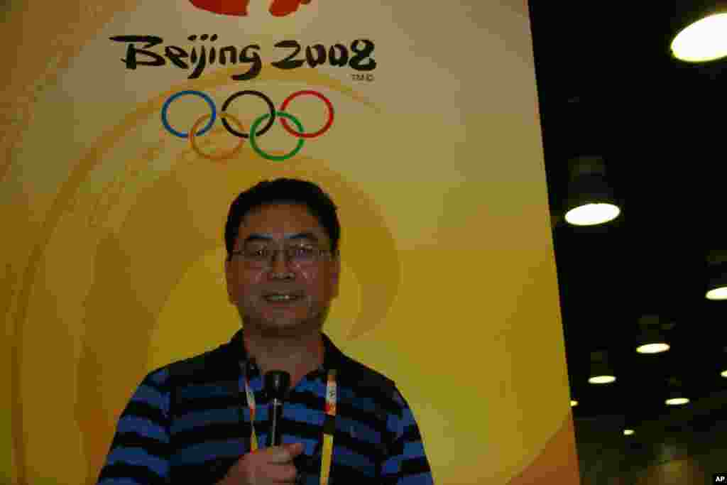 美国之音中文部记者采访2008年北京奥运会