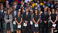 En images : les Haïtiens disent adieu à l'ancien président René Préval