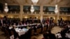 5月12日，作为美国-东盟峰会的一部分，东盟领导人与美国商务代表们在华盛顿会晤。