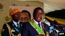 Le président Emmerson Mnangagwa donne un discours lors du jour d'indépendance du Zimbabwe à Harare, le 18 avril 2018.