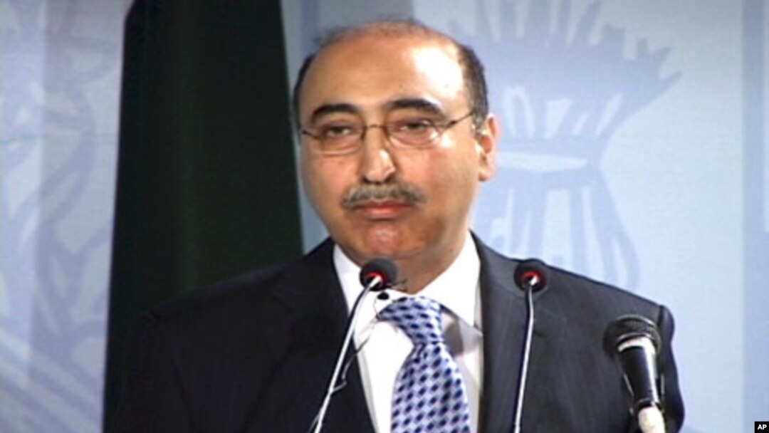  په نوي ډيلي کې دشورو په ورځ يو پريس کانفرنس ته دخطاب په وخت عبدالباسط هيله څرگنده کړه چې په افغانستان کې به امن پاکستان کې امن باوري کوي.