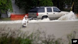 Una calle inundada en Florence, Carolina del Sur.