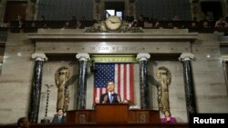 El Estado de la Unión es el discurso que tradicionalmente ofrecen los presidentes en enero, en donde ofrecen, desde el Congreso a la nación, un reporte de los logros obtenidos y el trabajo pendiente. 