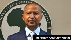 Moïse Katumbi (C) na bokutani na motindami ya Etats-Unis na etuka ya Grands lacs na kati kati ya Afrika, Tibor Nagy (2e D) na Washington, Etats-Unis, 16 janvier 2020. (Twittor/Tibor Nagy)