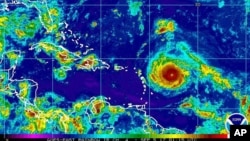 미국 국립해양대기국(NOAA)가 4일 공개한 허리케인 '어마'의 위성사진.