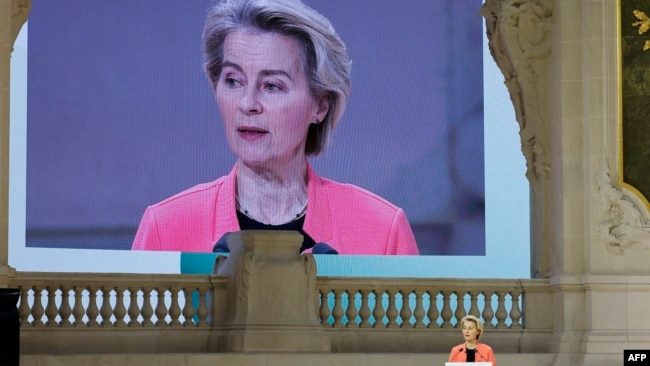 Gjatë fjalës së zonjës von der Leyen