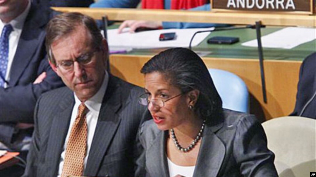 Duta Besar AS untuk PBB, Susan Rice (kanan) mengecam kegagalan Dewan Keamanan PBB bertindak di Suriah.