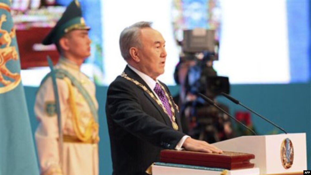 Nursulton Nazarboyev 8 aprel kuni yana bir bor prezidentlik qasamyodini keltirdi.