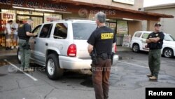 Los conductores hispanos tienen 10 veces más probabilidades de ser detenidos en la vía que los no latinos, asegura el gobierno. 