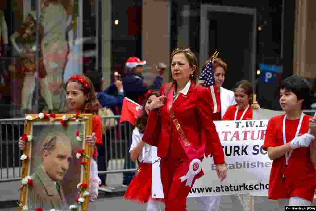 New York'ta Türk Günü Yürüyüşü (21 Mayıs 2016, Cumartesi)