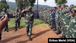 Mokonzi ya mampinga ya RDC (FARDC) Général Célestin Mbala Musese apesi baso losaka na Beni, Nord-Kivu, 11 décembre 2019. (VOA/Erikas Mwisi)