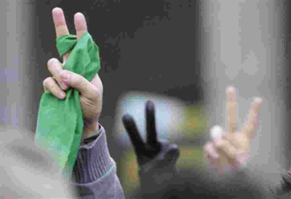جمعه هجدهم فوریه - وقایع ٢٥ بهمن ۱۳۸۹ به مناسبت همبستگی مردم ایران با قیام دموکراتیک مردم مصر