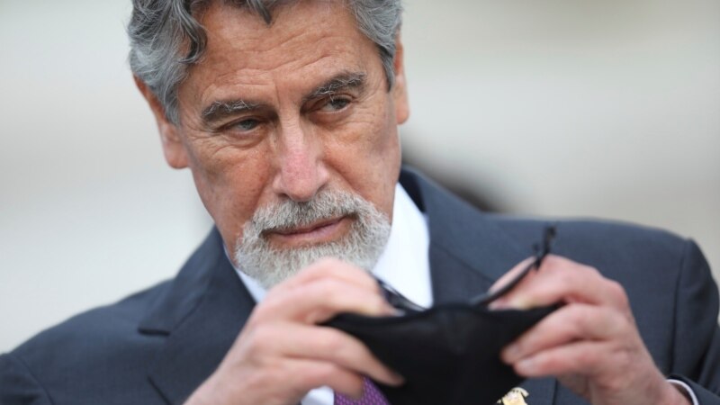 Peru to Swear-In New President to Calm Unrest