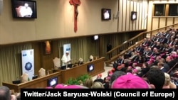 Le pape François tient un discours au congrès sur la contribution chrétienne à l'avenir du projet européen, Vatican, 28 octobre 2017. (Twitter/Jack Saryusz-Wolski)