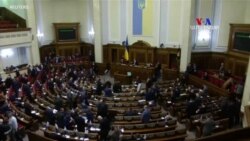 Ուկրաինայում հայտարարվեց արտակարգ իրավիճակ, Մոսկվան քննադատեց Կիևի այդ քայլը