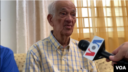 Rafael María Fernández es un anciano venezolano de 100 años con una mente muy clara.