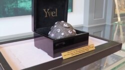 新冠疫情持续 口罩功能从实用扩大为装饰