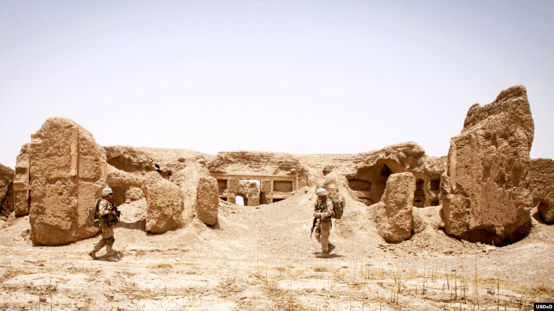 Tentara AS berpatroli di Helmand, Afghanistan (3/7).
