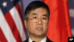 美國國會參議院批准了駱家輝出任美國駐中國大使,成為首位華裔美國駐中國大使。