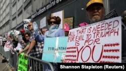 Xwepêşandarên dijî Trump li New Yorkê
