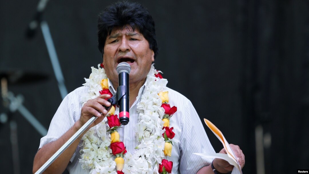 El expresidente de Bolivia Evo Morales habla en Buenos Aires, Argentina el 22 de enero de 2020, durante un acto en celebración del Día Fundacional de la Estado Plurinacional de Bolivia.
