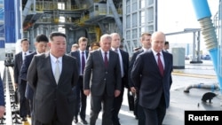 朝鲜领导人金正恩和俄罗斯总统普京2023年9月13日在俄罗斯东方航天发射场举行会谈。