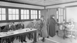 Voters in Lanham, Maryland, during the election of 1924